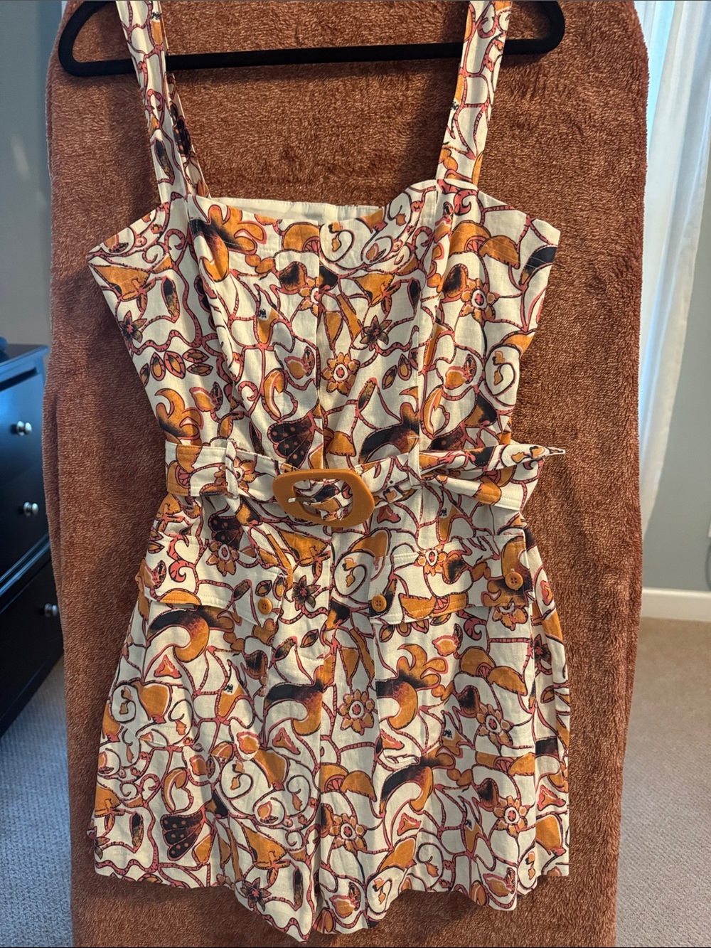 Sleeveless Floral-Print shorts romper with Waist Belt in Cream and Mustard
